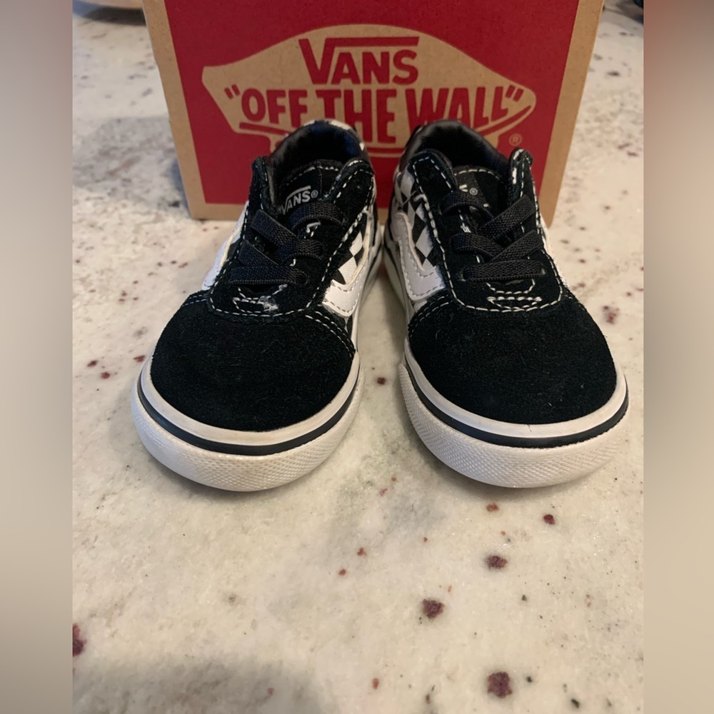 LIKE NEW/EUC Toddler VANS Old Skool Checkerboard - Picture 8 of 12